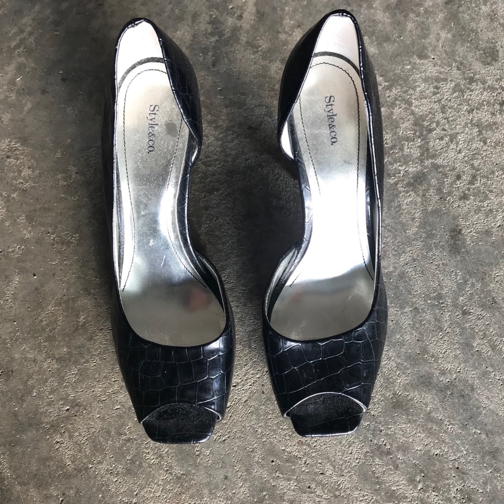 Black heels